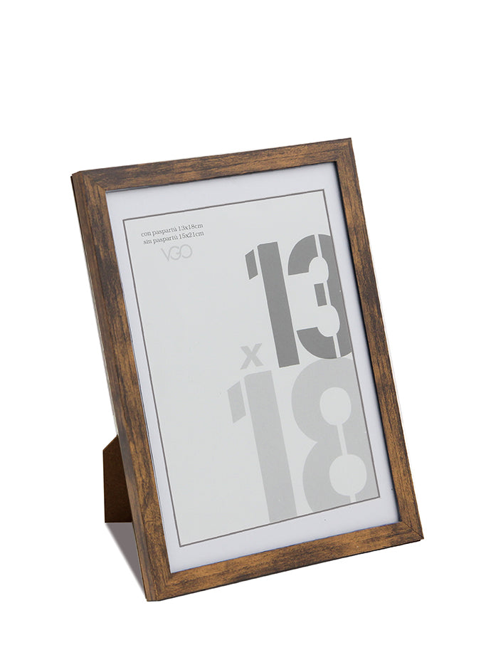 Marco plástico simple tonos madera con paspartú