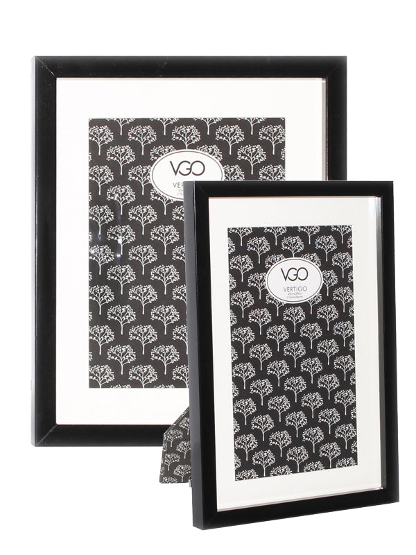 Marcos brillosos combinados con paspartú