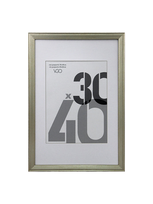 Marco plástico plateado con paspartú