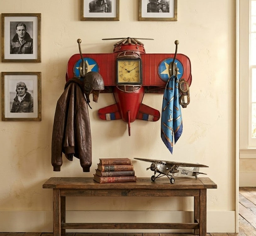 Reloj de pared con ganchos