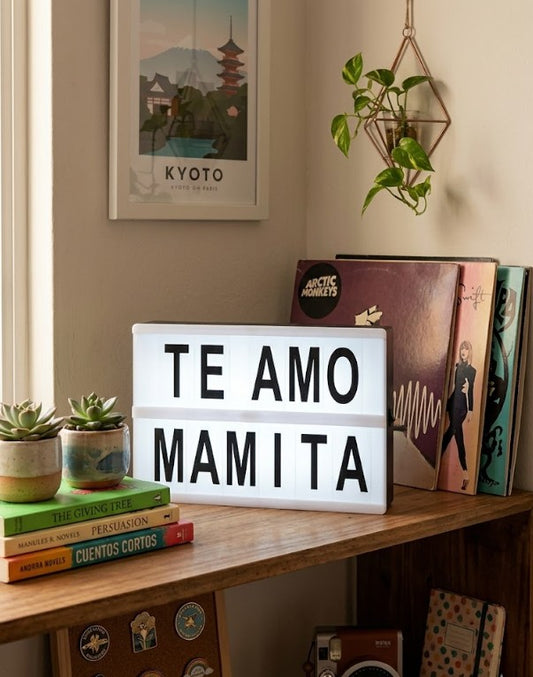 Pizarra Led Light box con Letras Pvc - 2 lineas 16x21 cm