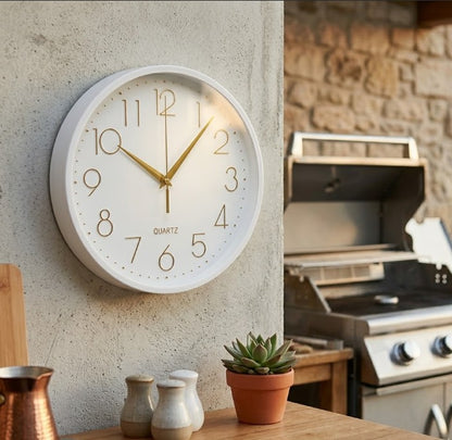 Reloj plástico de pared 25 cm.