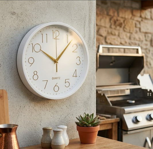 Reloj plástico de pared 25 cm.