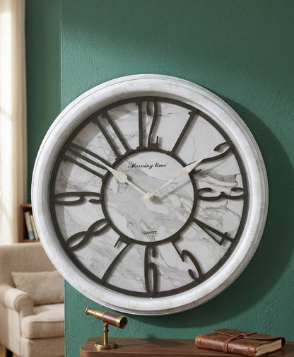 Reloj plástico de pared 50 cm.