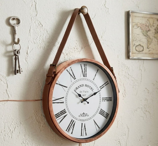 Reloj de pared con correa 38 cm.